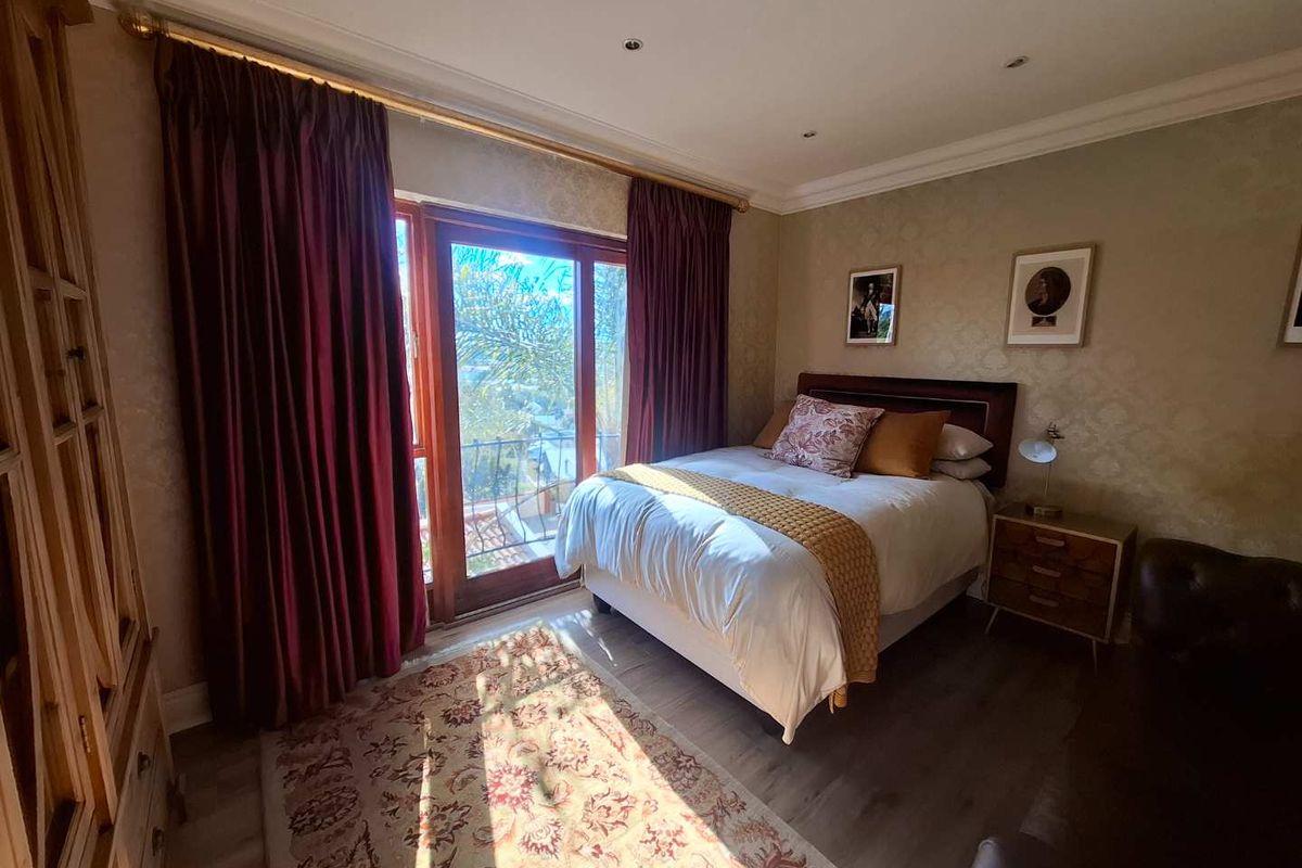 A view to die for! - Photo 5