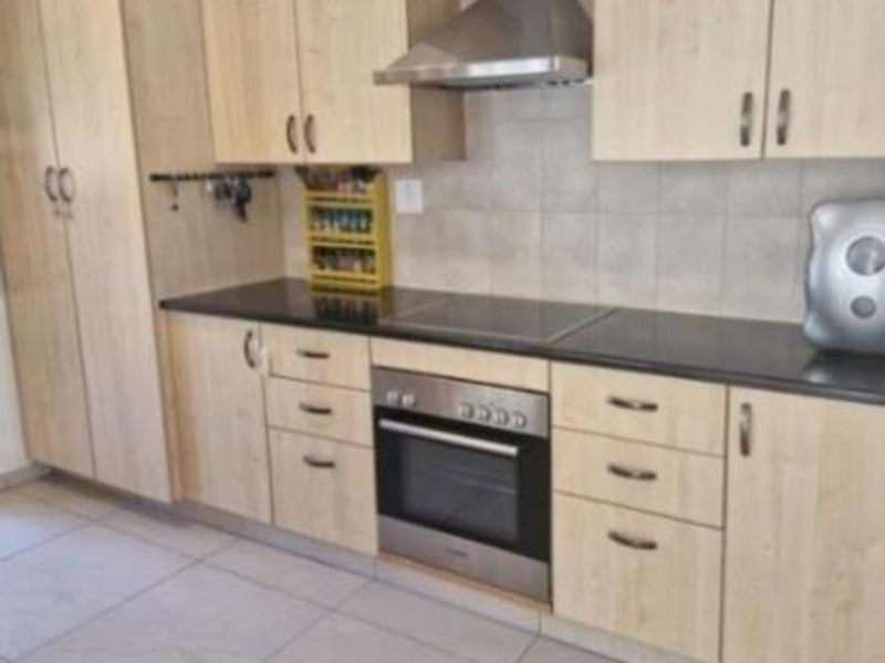 3 Bedroom Cluster in Sandown - Photo 5