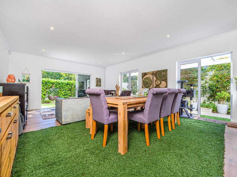 Modern & Secure 3 Bedroom Home - Photo 6