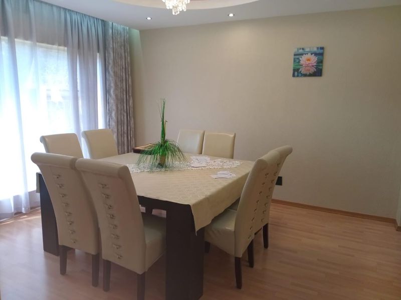 Four Bedroom Family Home For Sale in Brackenhurst - Photo 10