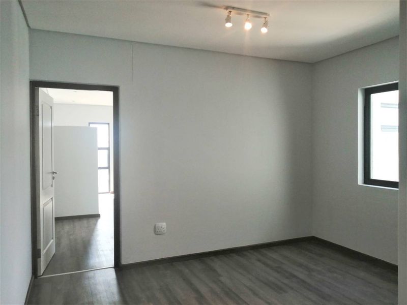 Kleine Kuppe - 3 Bedr Duplex T/House from 01/07/26 for N$22 500.00 - Photo 7