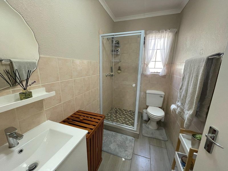 Entertainer’s haven in Equestria - Photo 9