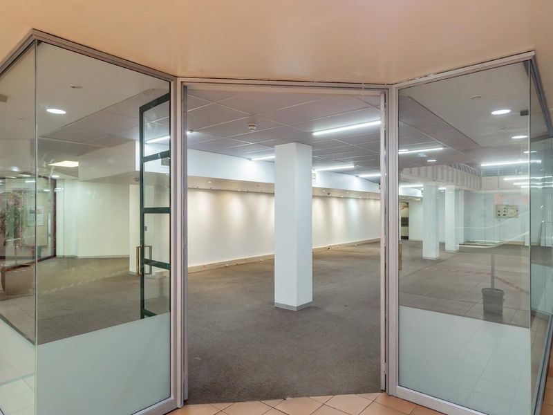 Commercial Property to Rent in Blackheath - Photo 4