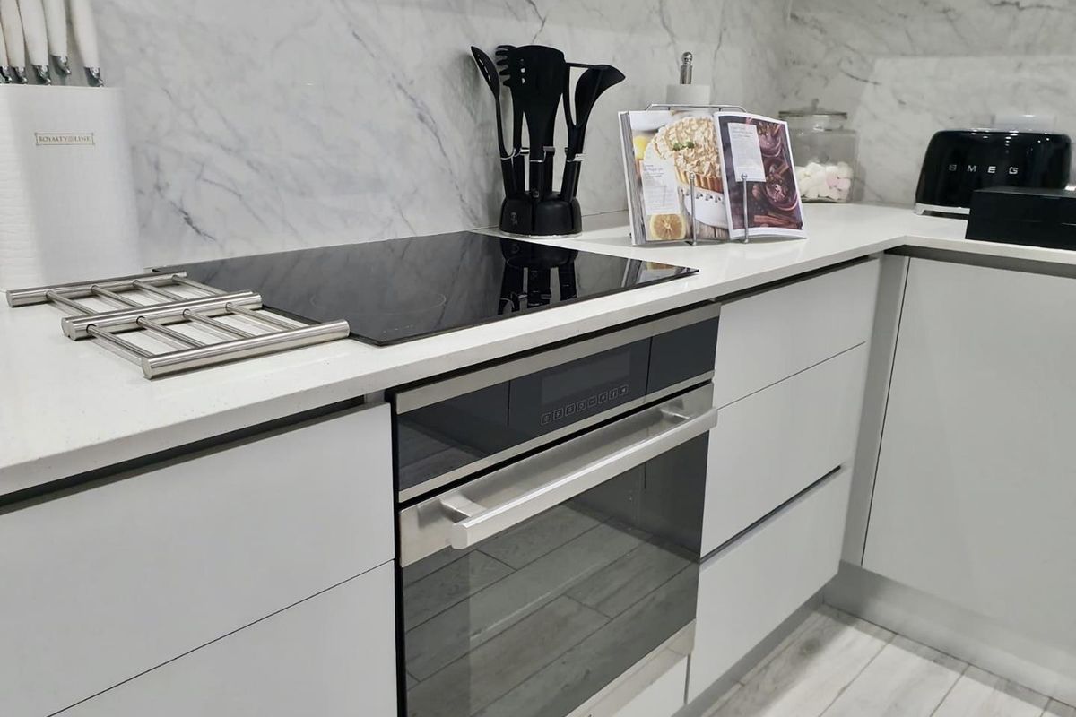 Hendra Estates - Exquisite, Coastal Apartment For Sale In Prime Umhlanga Rocks! - Photo 3