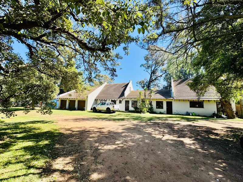 GRAND ESTATE FOR SALE IN FAIRLEAD - Photo 2