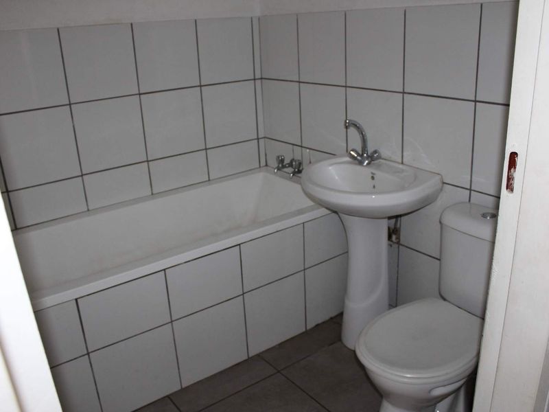 Affordable Bachelor Apartment for Rent in Pretoria Central | Joe's Place - Photo 4