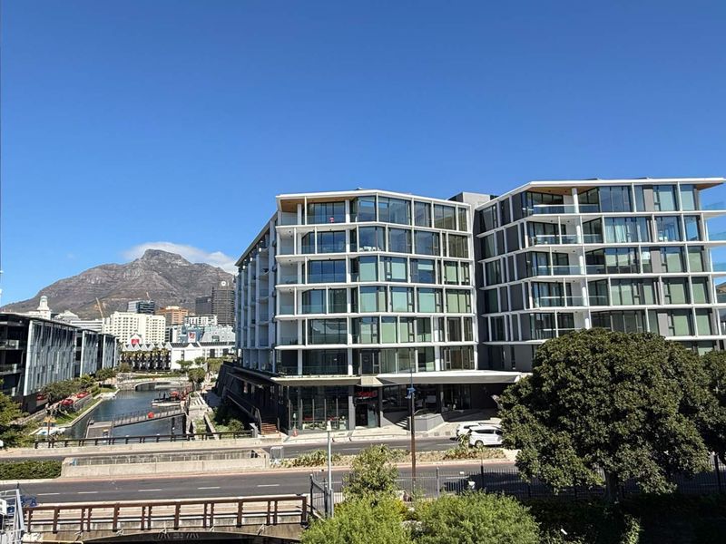 180m2 office to rent in Waterfront with balcony and canal views - Photo 9