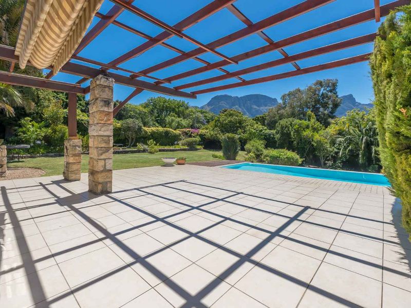 GAYLEIGH - A LANDMARK HERITAGE HOME BOASTING TIMELESS ELEGANCE - Photo 4