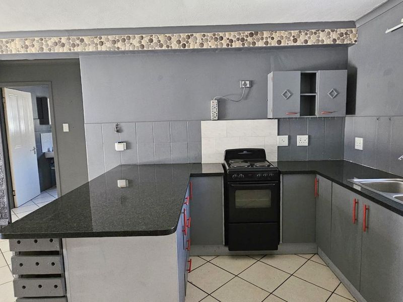 Lock-up-and-go apartment 2km to the beach! - Photo 5