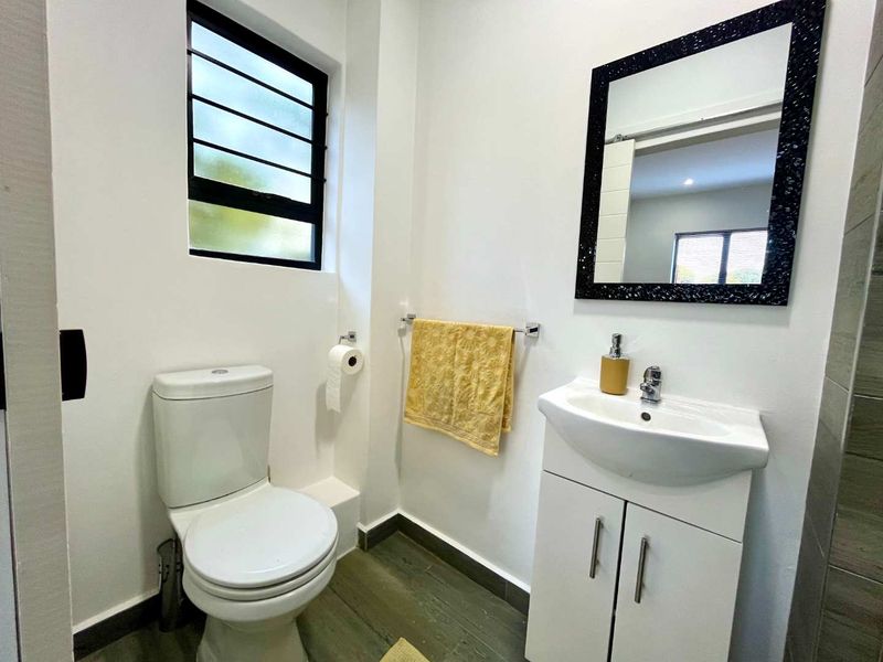 Hendra - Chic Urban Retreat , 2 Bedroom apartment in Park Hill , Durban North - Photo 9