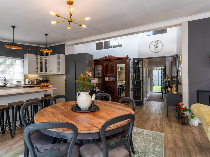 COMFY AND WELCOMING - Photo 7