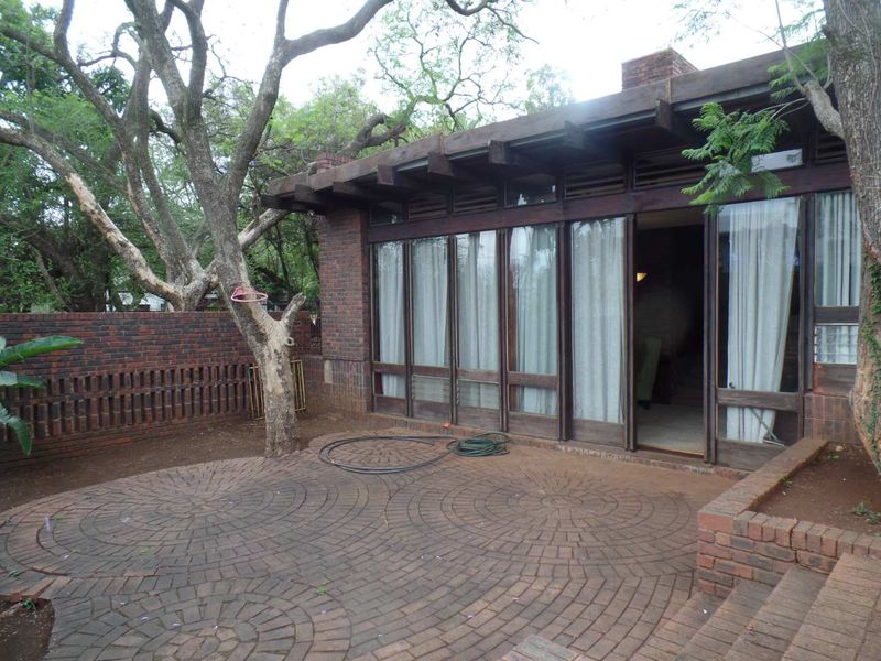 Large 3 bedroom home in Mucklneuk close to Unisa - Photo 6