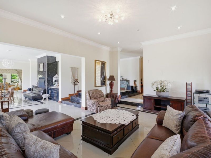 Elevated Living in Cornwall Hill - Photo 7