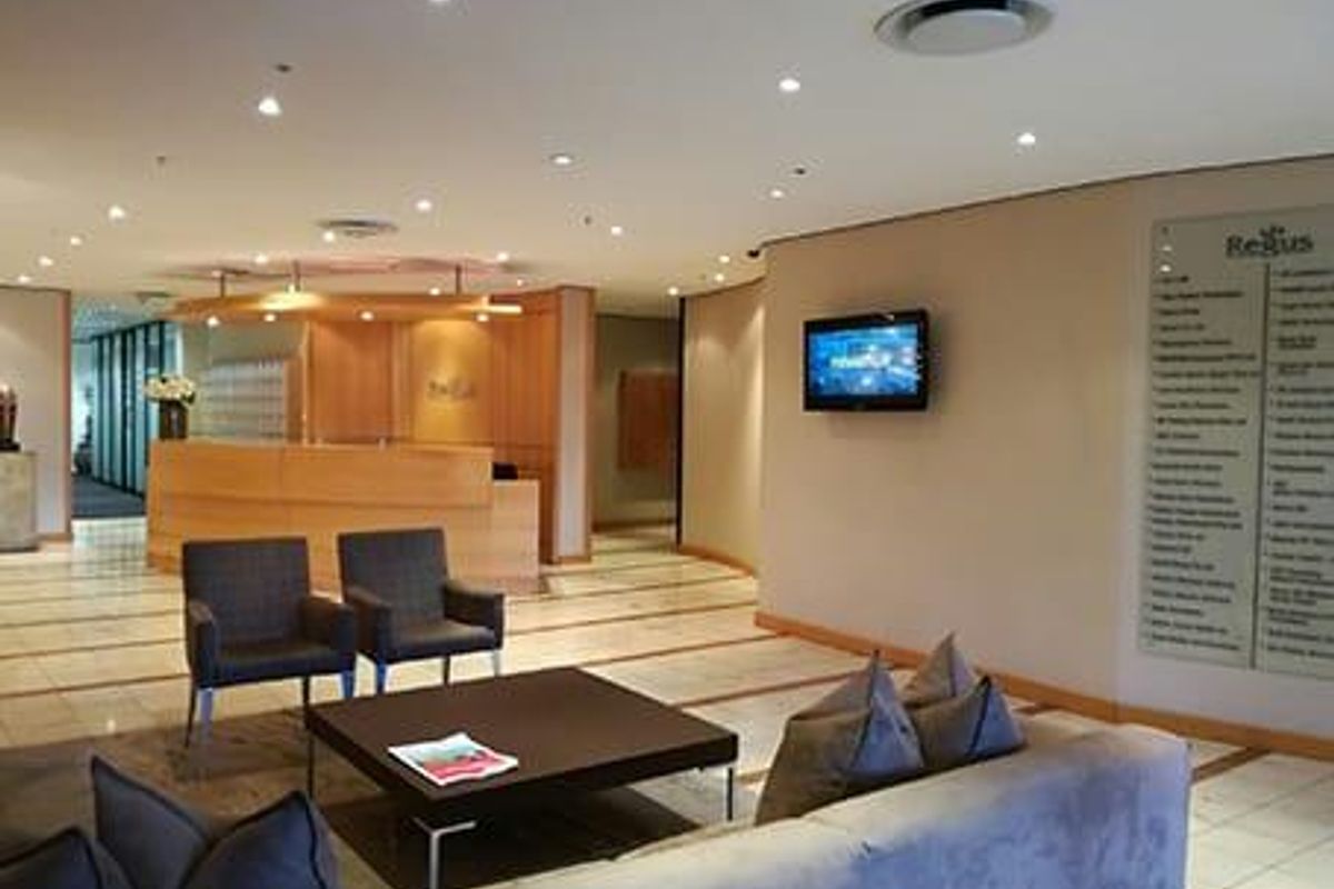 Fully serviced private office space for you and your team in Regus Sandton Nelson Mandela Square. - Photo 4