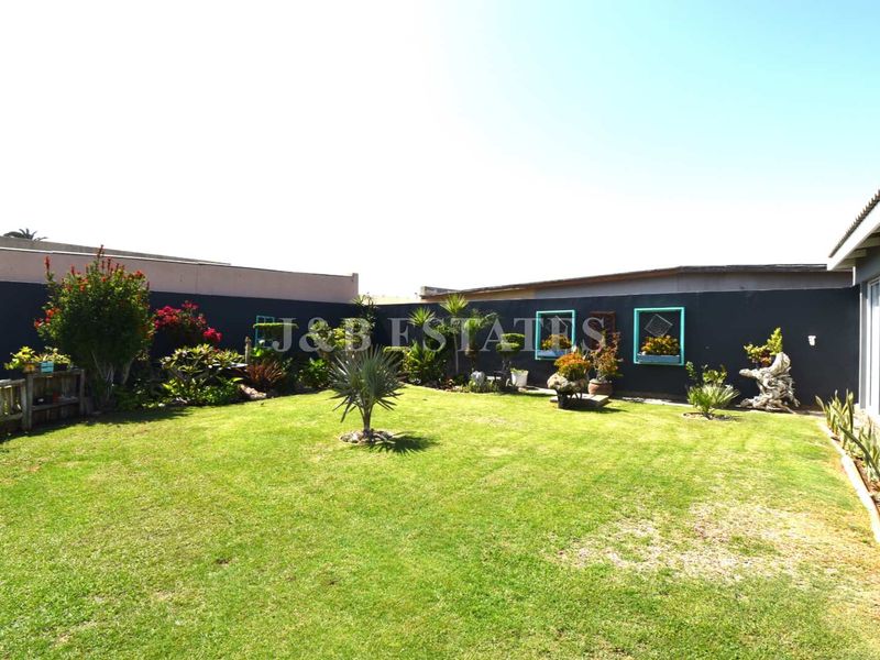 PRIME LOCATION WITH STUNNING LAGOON AND SEAVIEWS - Photo 3
