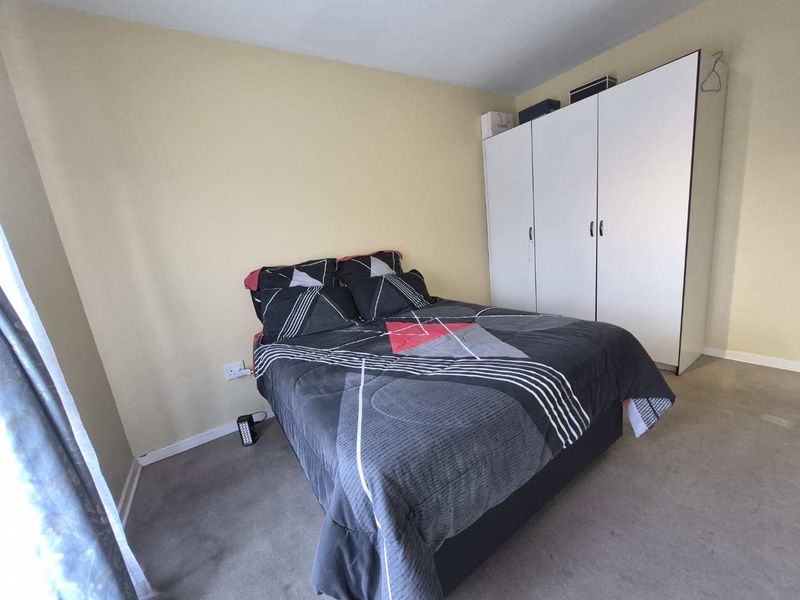 3 BEDS , 2 BATHROOMS FOR SALE IN NORKEM PARK - Photo 8