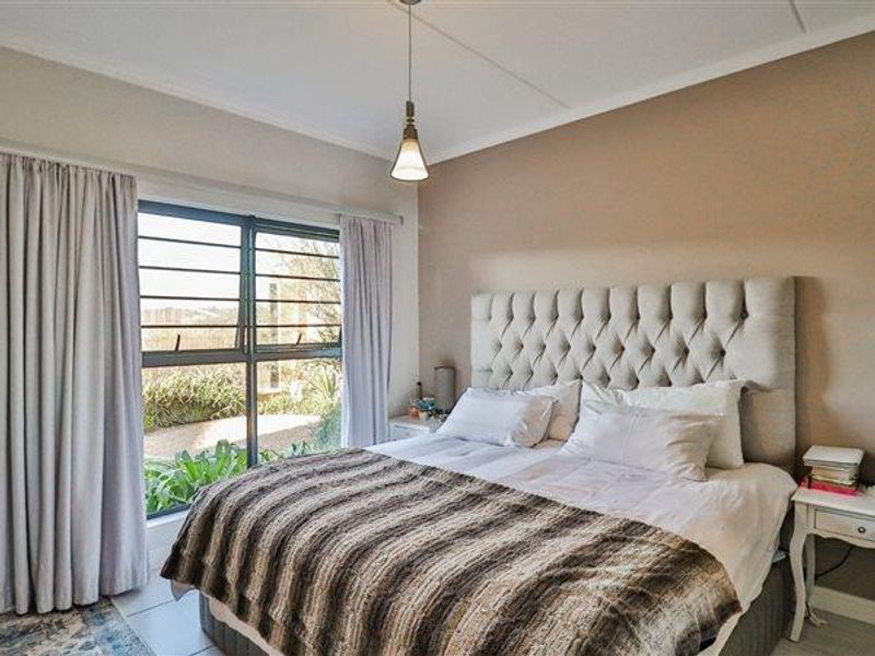 3 Bedroom Ground floor For Sale. - Photo 3