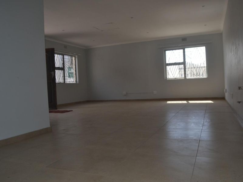 Versatile Open Plan Property for Rent in Litha Park, Khayelitsha - Photo 7