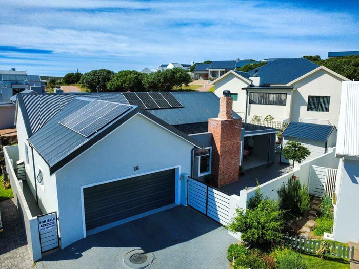 Property #2369189, House For Sale in Still Bay West