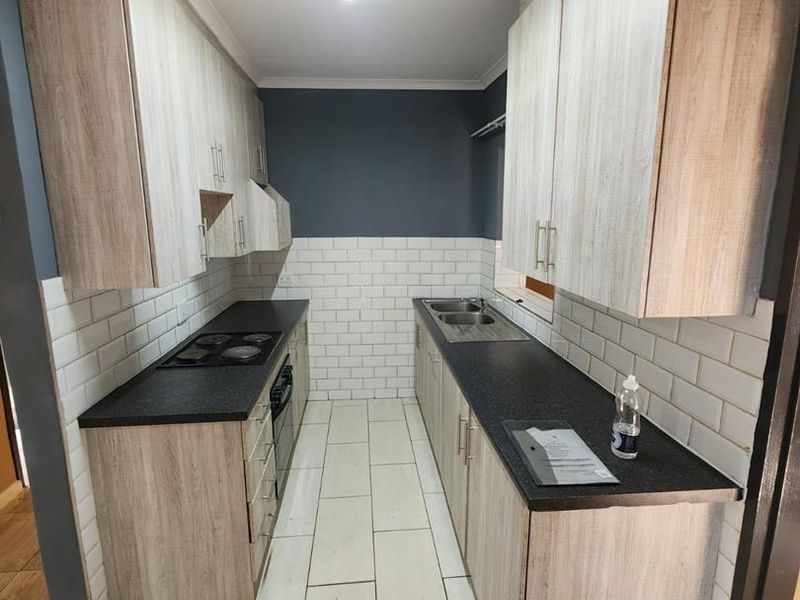 3A Lovely 2 Bedroom house for rent in Rayton Gauteng - Photo 2