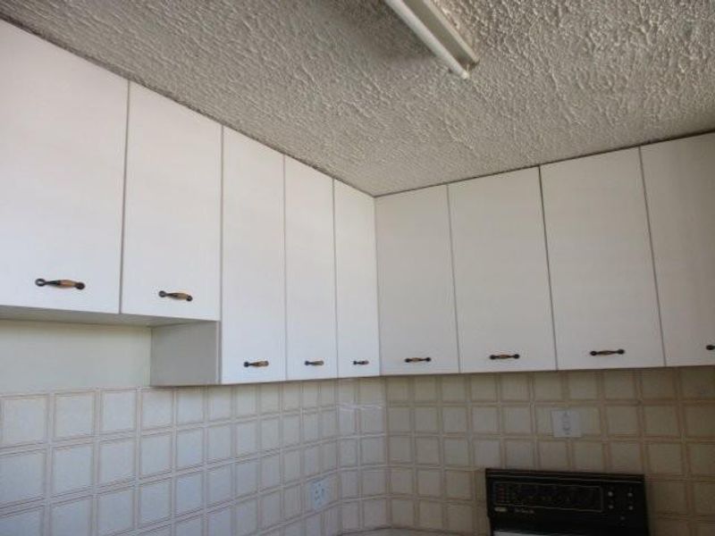 2 BEDROOM FLAT TO RENT IN WONDERBOOM SOUTH - Photo 8