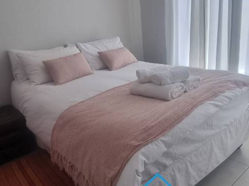 **Breathtaking Beachfront Property: A Unique Oasis Between the Atlantic Ocean and the Namib Desert** - Photo 10