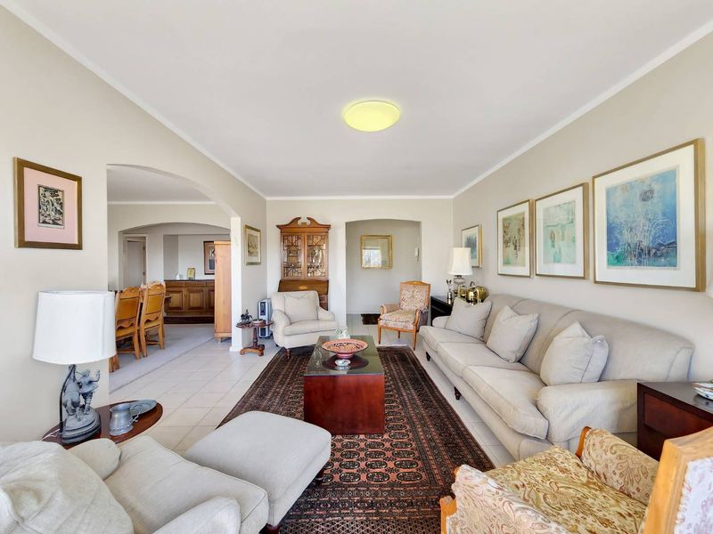 SPACIOUS APARTMENT - Photo 4