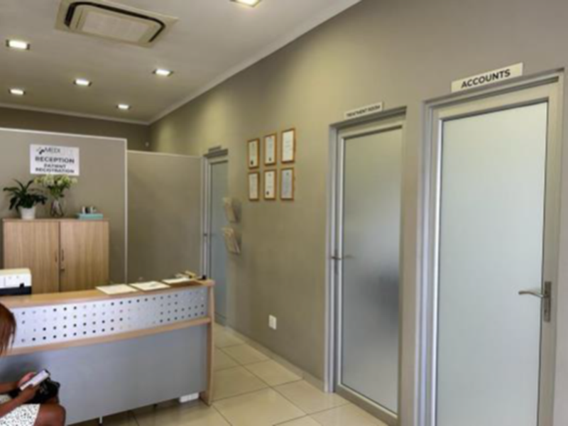 Fully rented office complex for sale - Photo 10