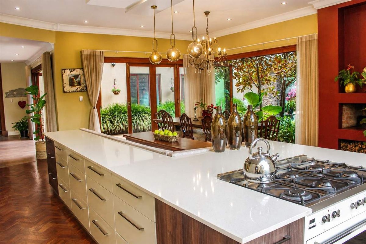Where Every Day Feels Like a Luxury Retreat - Photo 4