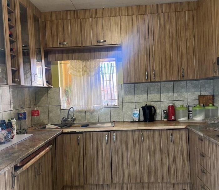 Property #2552807, House For Sale in Khomasdal
