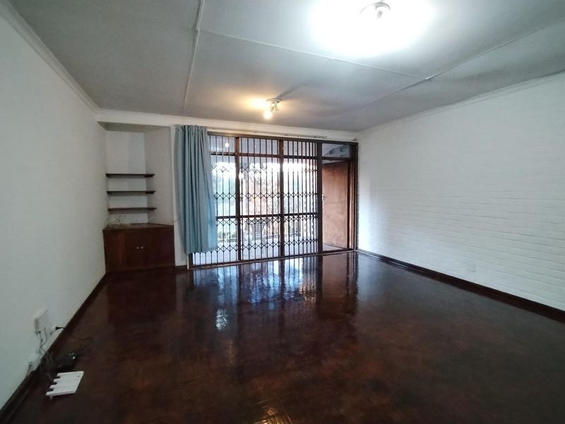 Lynnwood Glen: 2 Bedroom Flat - Photo 1