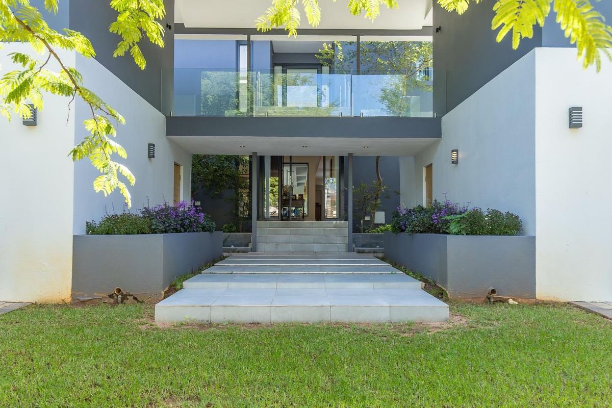 Sophisticated and elegant in the heart of Waterfall Country Estate - Photo 2