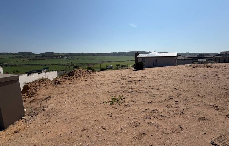North-Facing Stand with Mountain Views in Rheebok Village Estate (500m2)