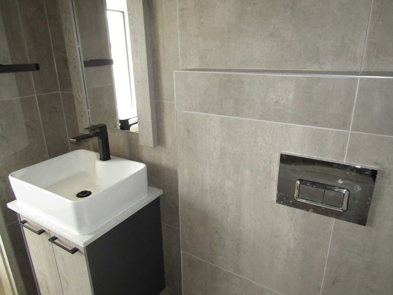 3 Bedroom Duplex well secured Complex - Photo 6