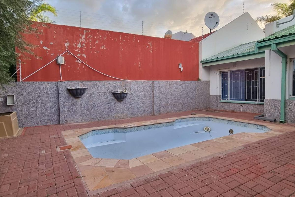 Hochland park 3 bedroom house - Photo 2