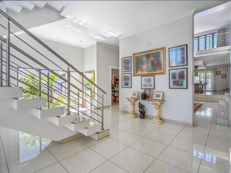 Five Bedroom Elegant Family Home For Sale in Waterfall Country Estate - Photo 4