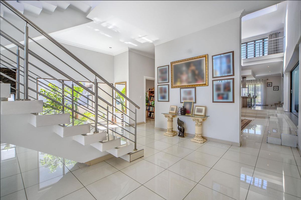 Five Bedroom Elegant Family Home For Sale in Waterfall Country Estate - Photo 4