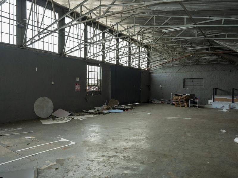 PRIME INDUSTRIAL COMPLEX WITH THREE WORKSHOPS ON CONSOLIDATED STANDS - Photo 9