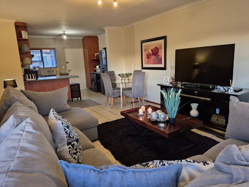 First Floor 2 Bedsroom Unit for sale - Photo 7