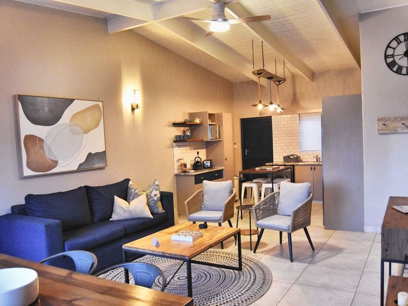 Invest in Luxury: Stunning Henties Bay Retreat! - Photo 4