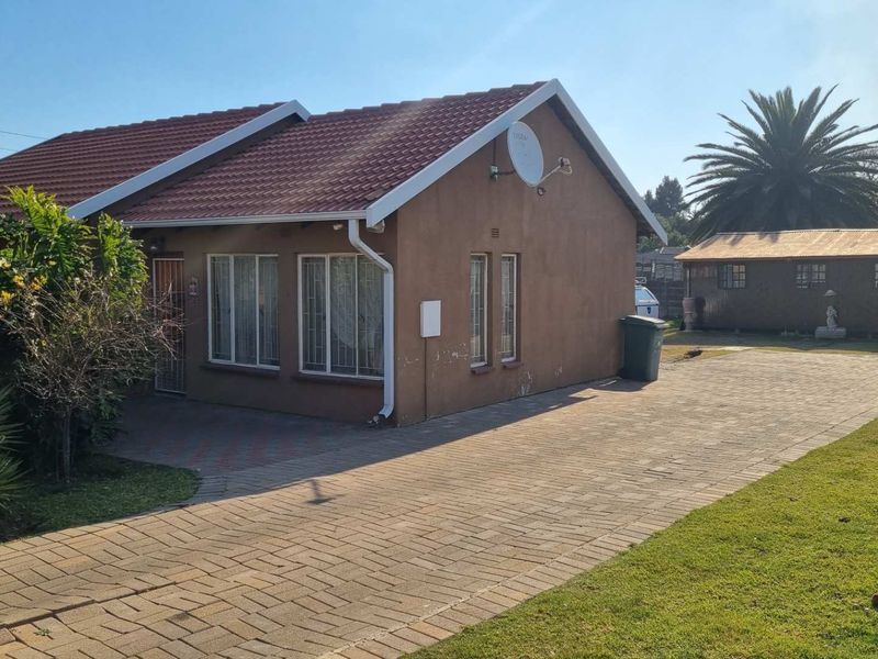 Priced to Sell !! - Photo 5