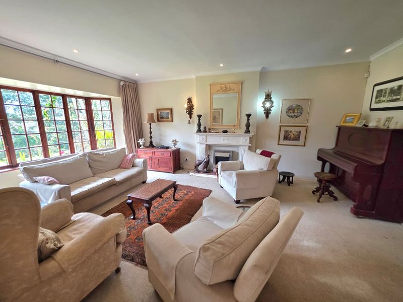 Secure 3-Bedroom Townhouse for Sale in Hillcrest – Pet-Friendly & Family-Friendly Living - Photo 9