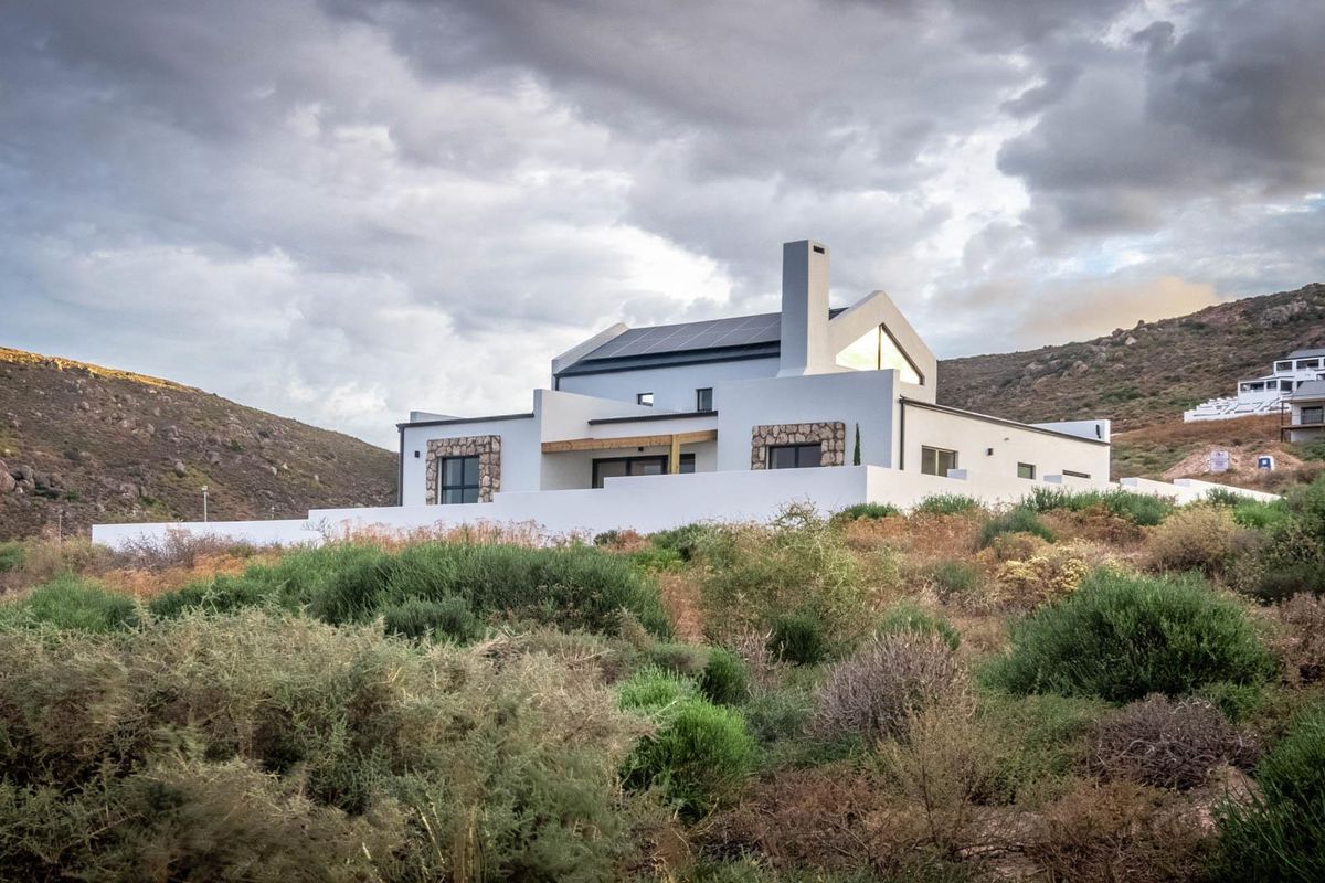Stylish 3-Bedroom Coastal Home for Sale in St Helena Views Estate, St Helena Bay - Photo 2