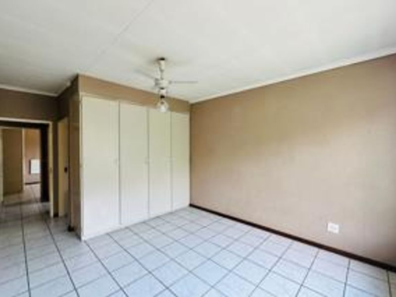 Charming and Practical Home in Verwoerdpark, Alberton - Photo 3