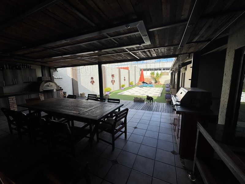 🔥 FOR SALE: 2 Warehouses + 3-Bed House on a 3 040 m2 Erf (CC Sale) 🔥 - Photo 9