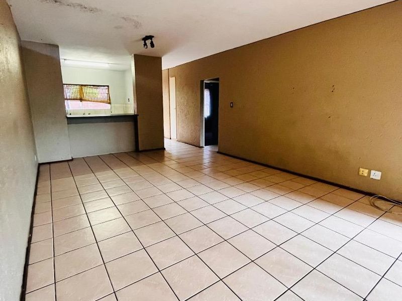 Beautiful 2 Bedroom Ground Floor For Sale - Photo 9