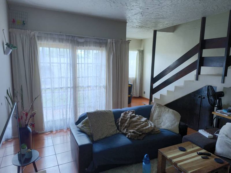 "Suiderhof Townhouse: Comfort & Space!" for sale - Photo 8