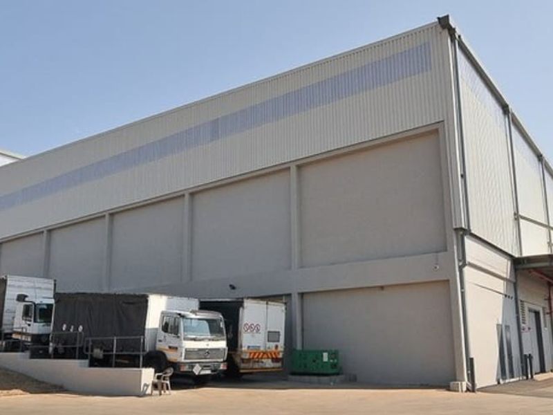 7 772m2 Isando Warehouse To Let - Photo 4