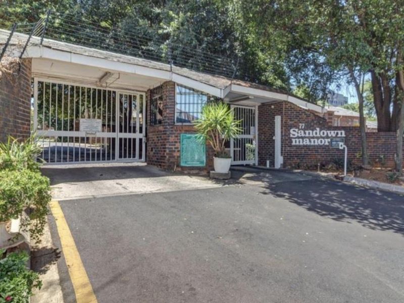 A LOVELY ONE BEDROOM APARTMENT - Photo 3