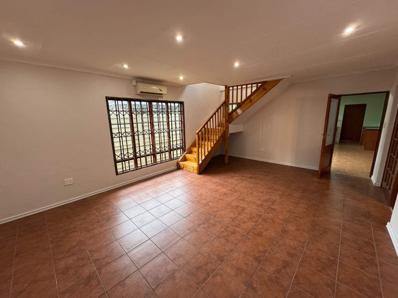Large Family Home for Sale in Randhart - Photo 5